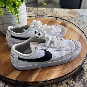 Nike White and Gray Sneakers